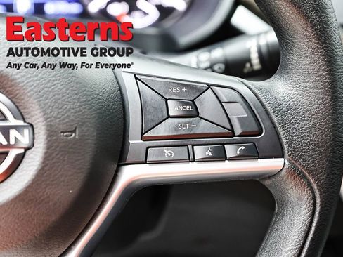 Used 2025 Nissan Altima 2.5 SV FWD image 16