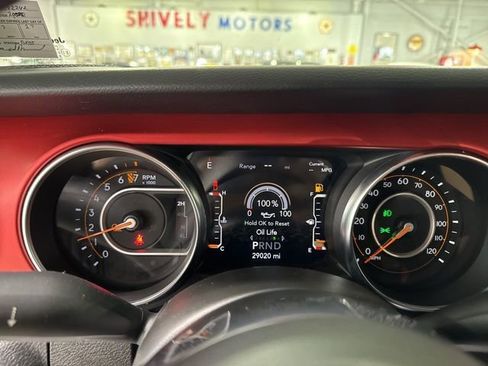 Certified 2023 Jeep Gladiator Rubicon w/ LED Lighting Group image 17