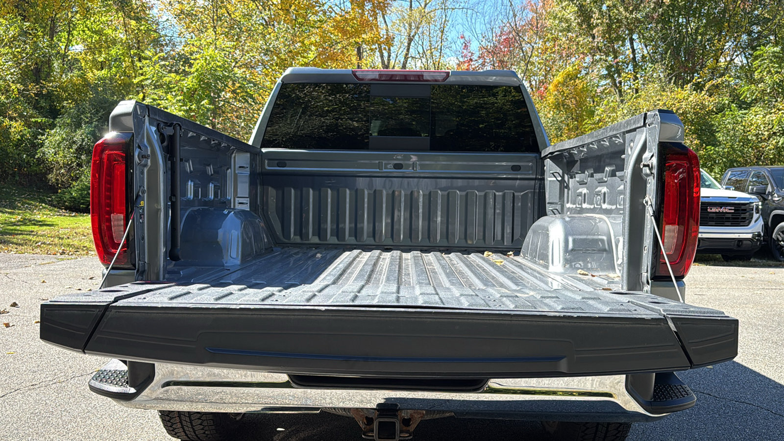 Used 2021 GMC Sierra 1500 SLT w/ SLT Premium Package AWD/4WD image 29