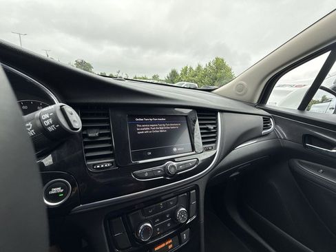 Certified 2022 Buick Encore Preferred w/ Safety Package FWD image 20