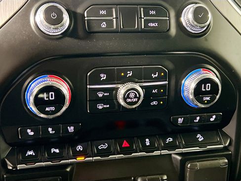 Used 2020 GMC Sierra 1500 Denali w/ Technology Package AWD/4WD image 27