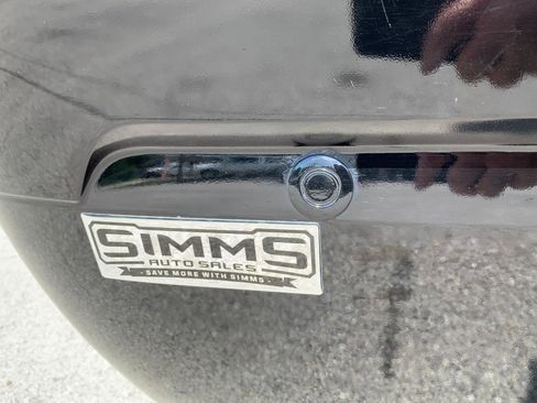 Used 2014 Dodge Challenger SXT RWD image 34