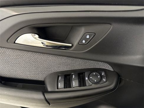 Used 2023 Chevrolet TrailBlazer LT image 26