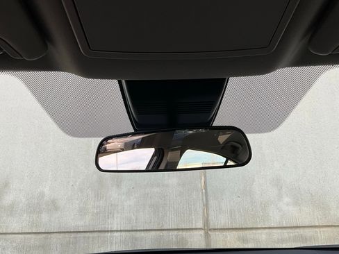 Used 2025 Nissan Altima 2.5 SV image 18