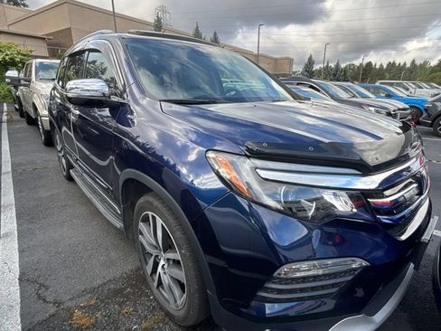 Used 2018 Honda Pilot Elite image 4