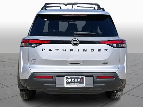 New 2025 Nissan Pathfinder SV w/ Black Appearance Package image 4