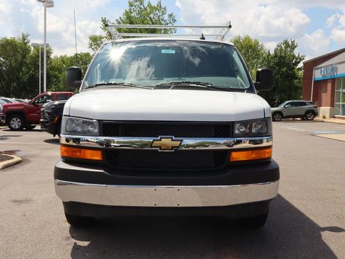 New 2025 Chevrolet Express 2500 w/ Driver Convenience Package image 5