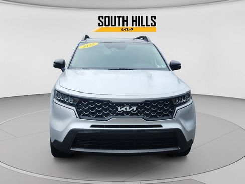 Certified 2022 Kia Sorento S w/ Panoramic Sunroof Package AWD/4WD image 8
