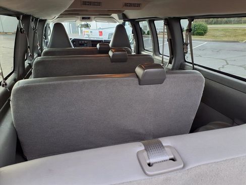 Used 2024 Chevrolet Express 3500 LS w/ Chrome Appearance Package image 25