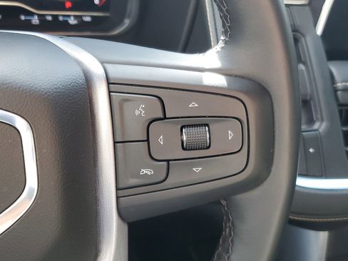 Used 2023 GMC Yukon SLT w/ SLT Premium Package image 25