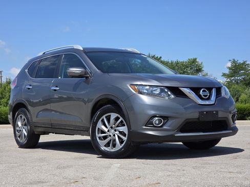 Used 2014 Nissan Rogue SL AWD/4WD image 2