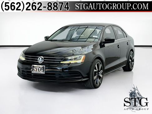 Used 2017 Volkswagen Jetta S FWD image 1