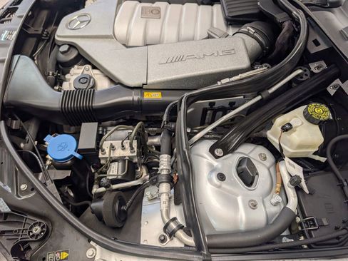 Used 2009 Mercedes-Benz C 63 AMG Sedan image 20