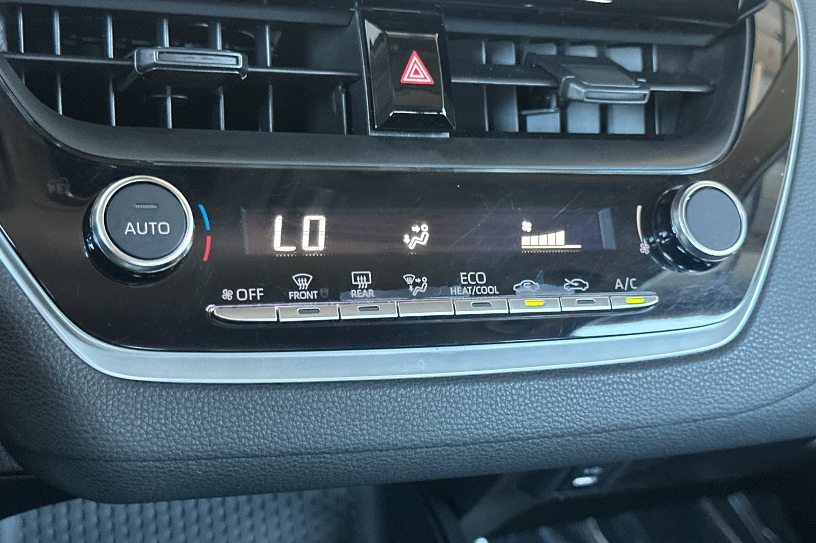 Certified 2024 Toyota Corolla LE FWD image 23