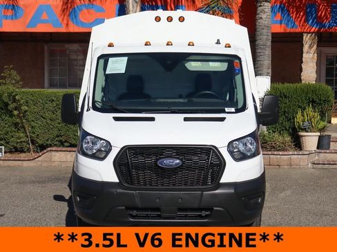 Used 2022 Ford Transit 350 DRW RWD image 3