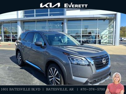 Used 2022 Nissan Pathfinder Platinum w/ Cargo Package