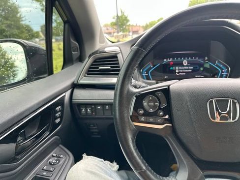 Used 2022 Honda Odyssey Elite image 39