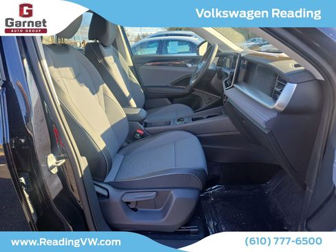 New 2026 Volkswagen Tiguan SE image 11