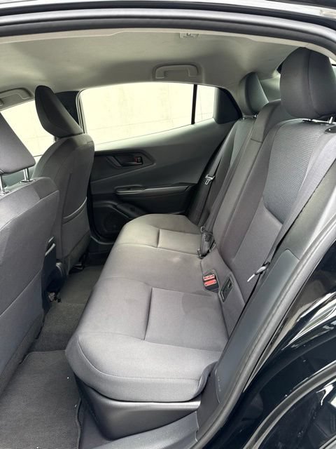 Used 2025 Toyota Prius LE AWD/4WD image 11