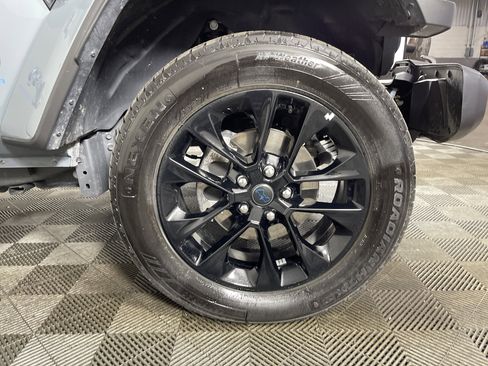 Used 2025 Jeep Wrangler Sahara w/ Safety Group image 7