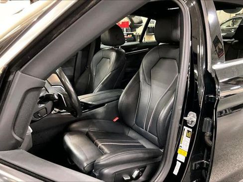 Used 2020 BMW 530i w/ Convenience Package RWD image 8