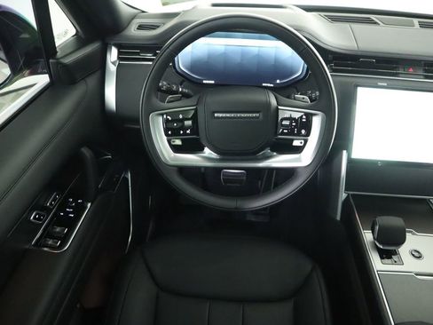 New 2026 Land Rover Range Rover SE image 11