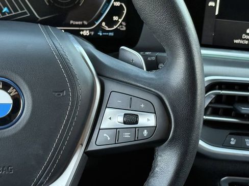 Used 2022 BMW X5 xDrive45e w/ Luxury Seating Package image 15