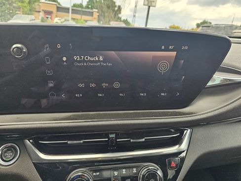 Used 2024 Buick Envista Sport Touring w/ Convenience I Package FWD image 22
