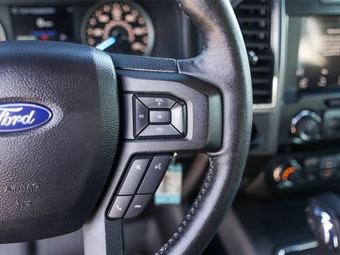 Used 2019 Ford F150 XLT w/ Equipment Group 302A Luxury image 16