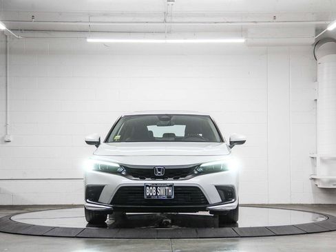 Used 2023 Honda Civic EX-L image 2