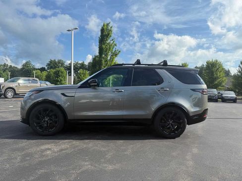 Used 2024 Land Rover Discovery Metropolitan Edition AWD/4WD image 2