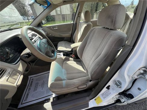Used 2000 Honda Accord DX image 10
