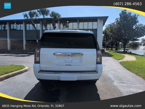Used 2017 GMC Yukon XL Denali w/ Open Road Package AWD/4WD image 4