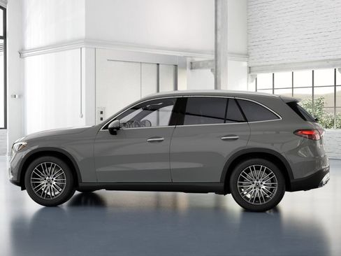 Used 2026 Mercedes-Benz GLC 300 4MATIC image 28