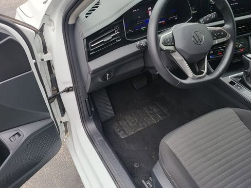 Used 2025 Volkswagen Jetta S image 8