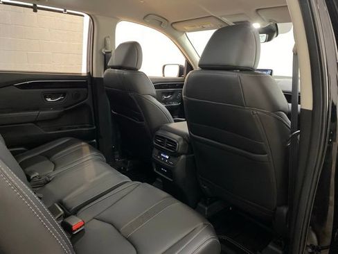 Used 2025 Honda Pilot EX-L image 79