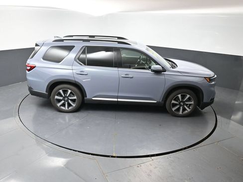 Used 2025 Honda Pilot Elite image 15