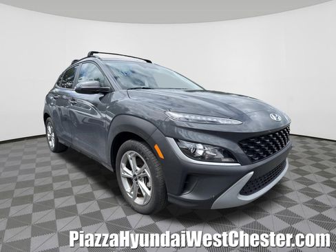 Used 2023 Hyundai Kona SEL AWD/4WD image 1
