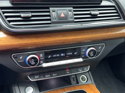 Used 2023 Audi Q5 2.0T Premium Plus image 27