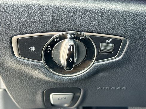 Used 2020 Mercedes-Benz E 350 Sedan image 35