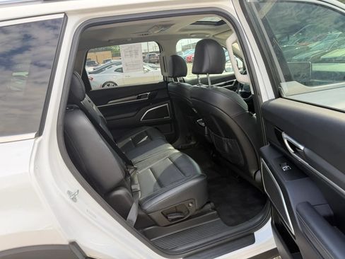 Used 2020 Kia Telluride S w/ S 8 Passenger Seating Package AWD/4WD image 29