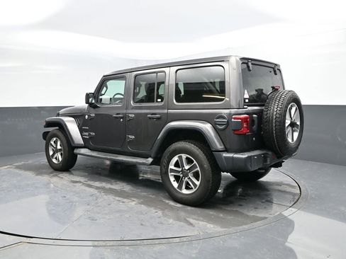 Used 2020 Jeep Wrangler Unlimited Sahara image 7