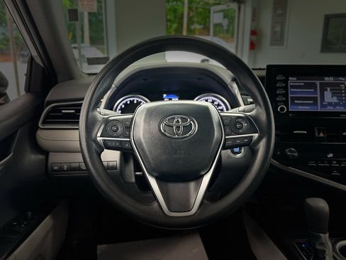 Used 2024 Toyota Camry LE w/ Convenience Package FWD image 18