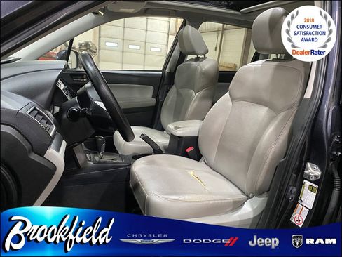 Used 2016 Subaru Forester 2.5i Limited AWD/4WD image 16