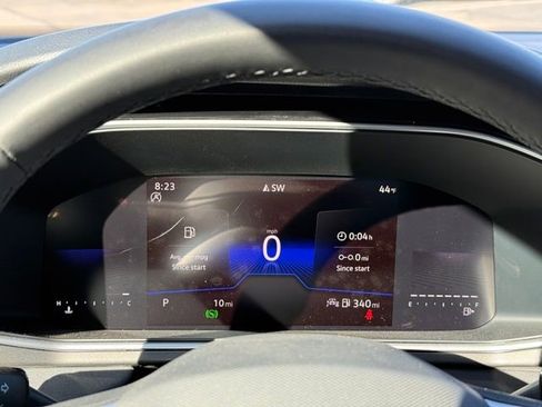 New 2026 Volkswagen Taos SE FWD image 28