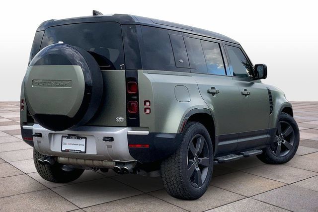Used 2024 Land Rover Defender 110 SE AWD/4WD image 13