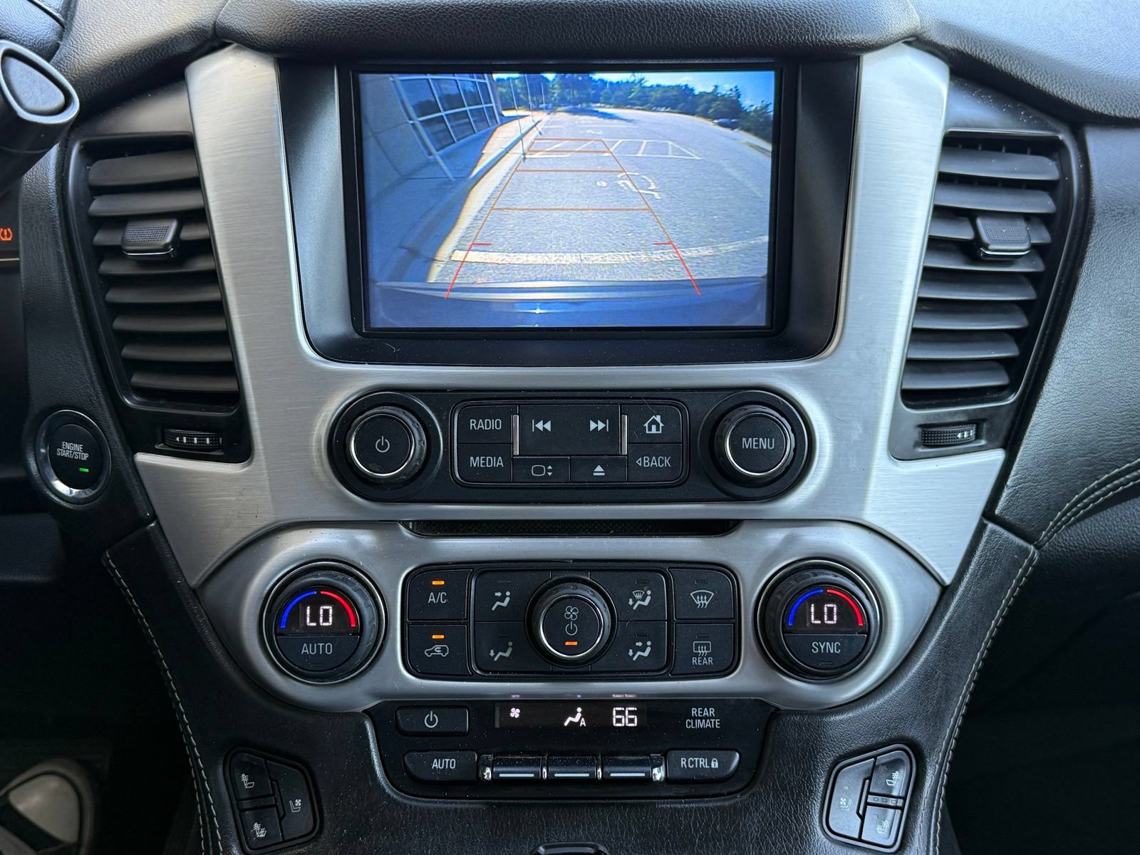 Used 2018 GMC Yukon XL SLT AWD/4WD image 31