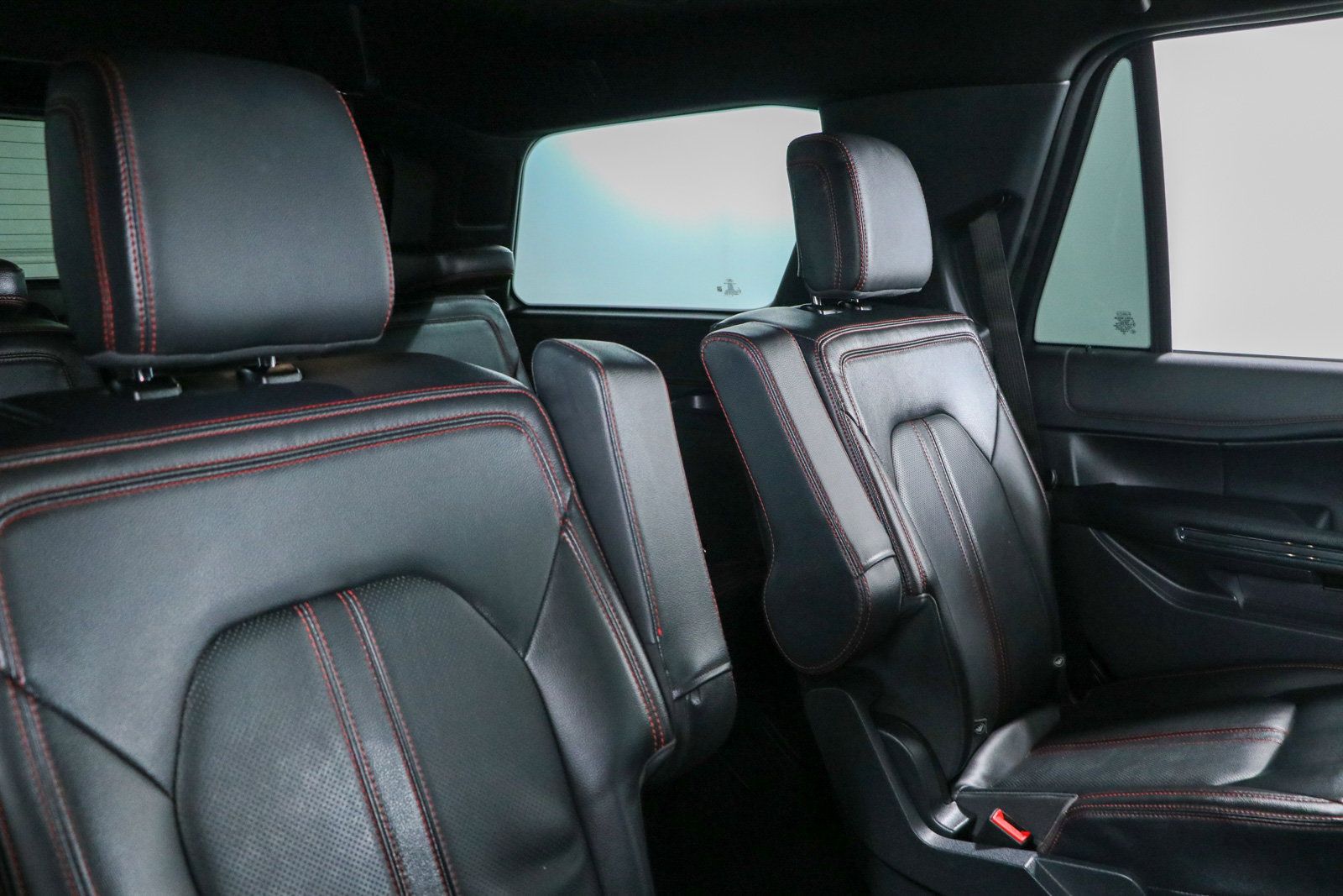 Used 2023 Ford Expedition Limited RWD image 30