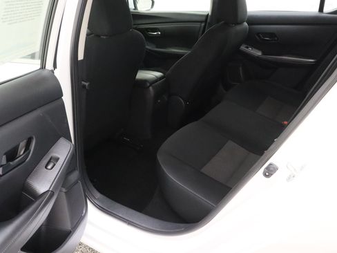 Used 2024 Nissan Sentra SV FWD image 26