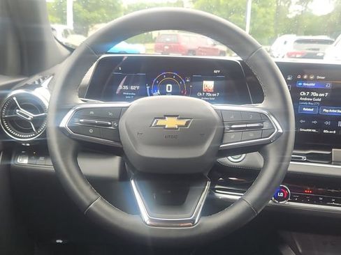 Used 2026 Chevrolet Equinox LT w/ Convenience Package II FWD image 15
